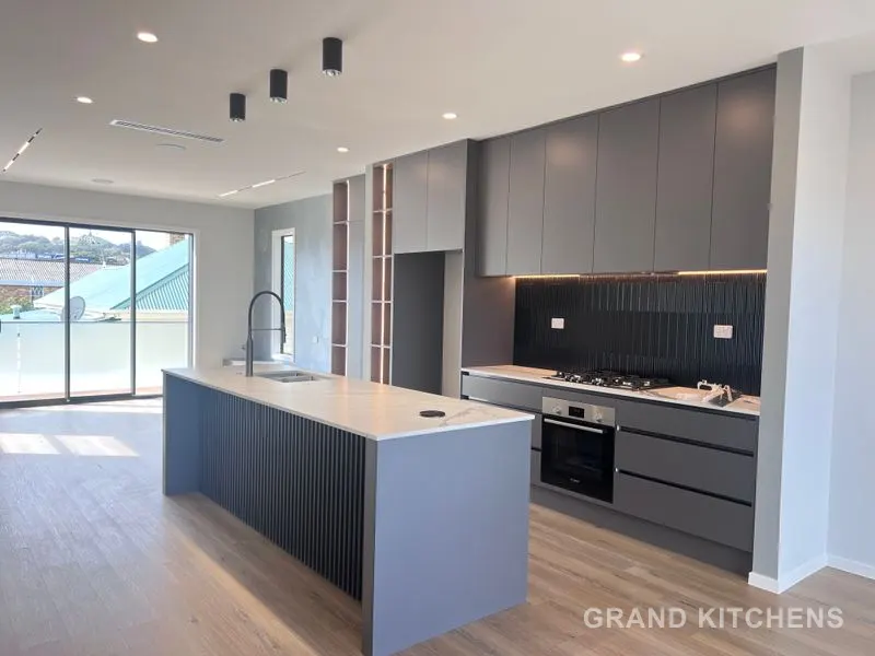 Grand Kitchens modern project