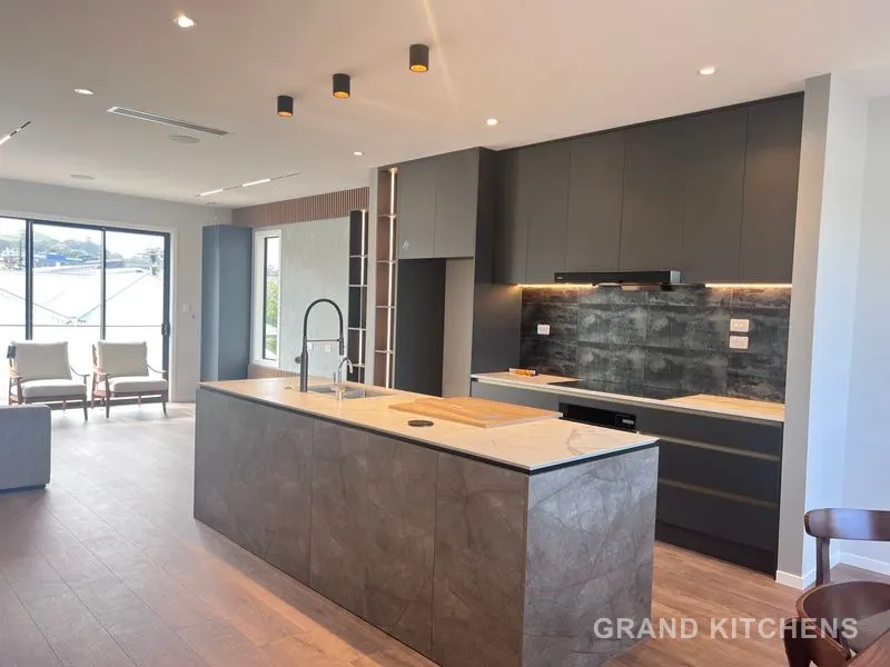Grand Kitchens modern project